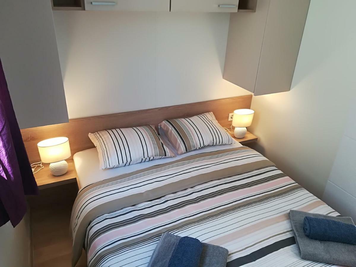 Holiday Home Happiness Privlaka  Ngoại thất bức ảnh